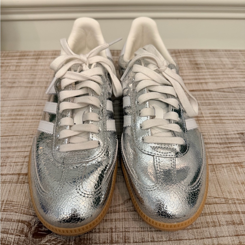 NWOT Adidas Samba OG – Metallic Silver & White